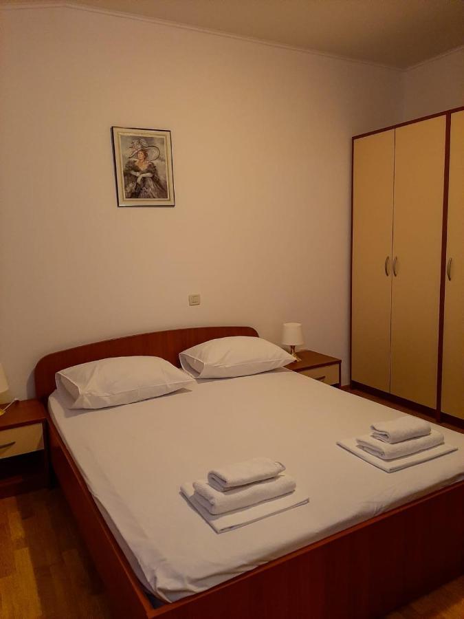 Apartments Cepo Makarska Exterior photo