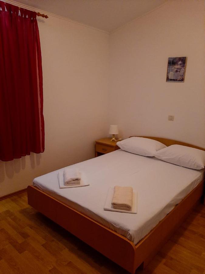 Apartments Cepo Makarska Exterior photo