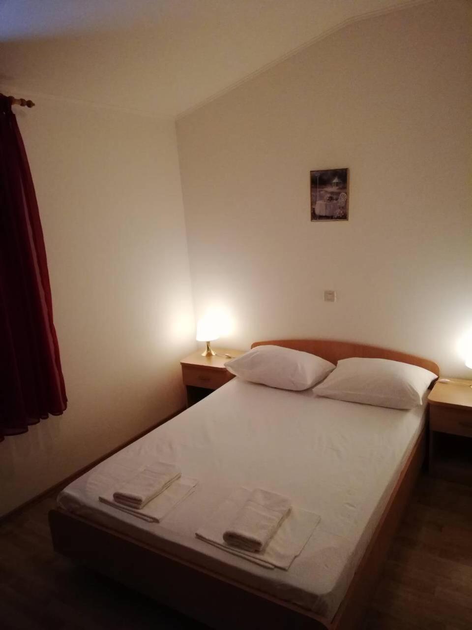 Apartments Cepo Makarska Exterior photo